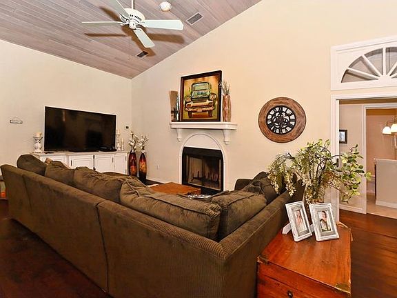 4th image of 4638 Pine Harrier Dr