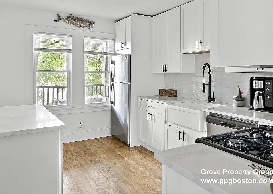 23 Thelma Rd #2