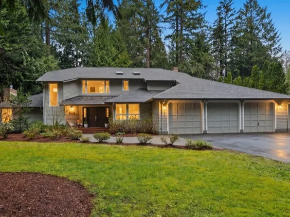 22720 NE 46th St, Redmond, WA 98053