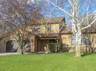 4779 Clover Ln, Waterloo, IA 50701