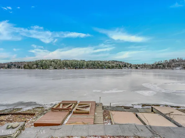 75 Baylors Lake Rd, Nicholson, PA 18446