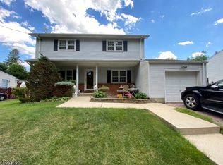 921 Grand Ave, Hackettstown, NJ 07840