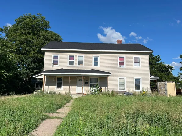 110 N Oak St, Pratt, KS 67124