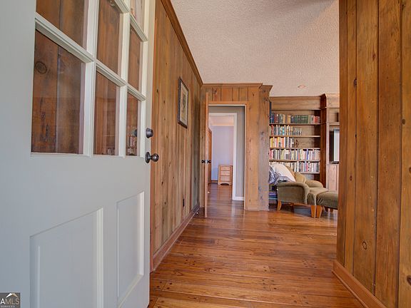 2nd image of 1043 Wilkerson Rd SW