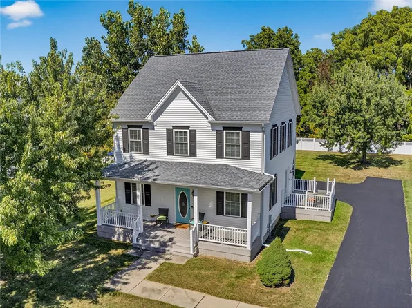 23 Heritage Dr, Geneseo, NY 14454