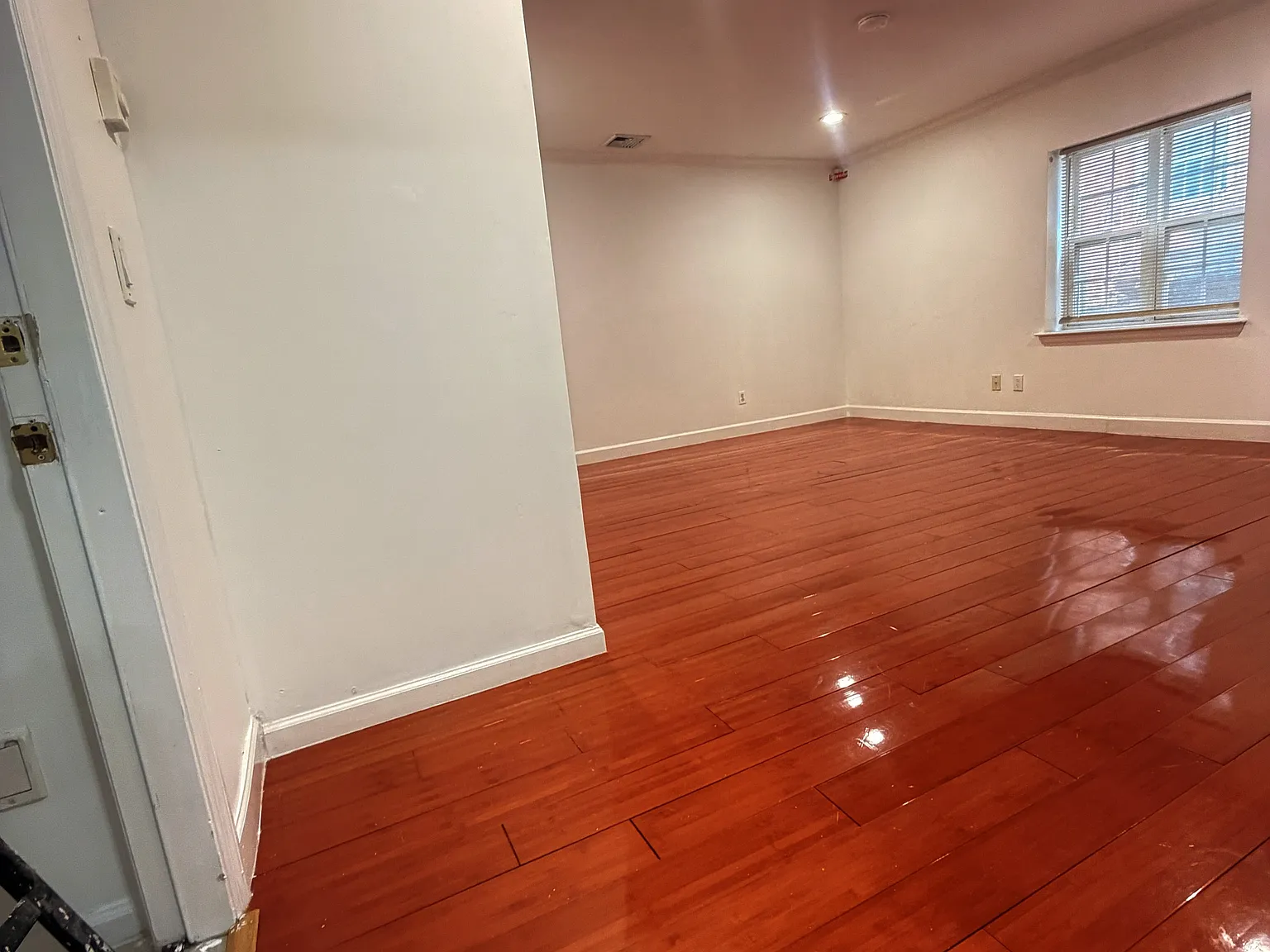 Studio, $1,550 — Photo 1