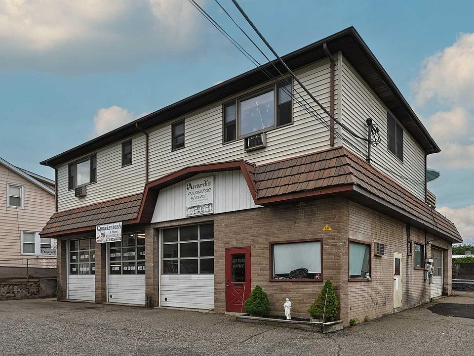 1st image of 431 Ringwood Ave