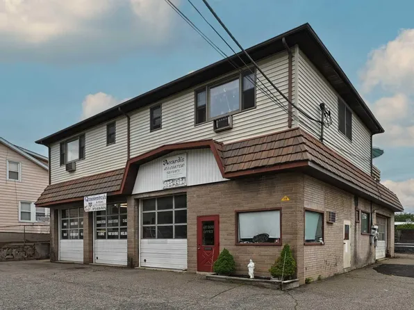 431 Ringwood Ave, Pompton Lakes, NJ 07442