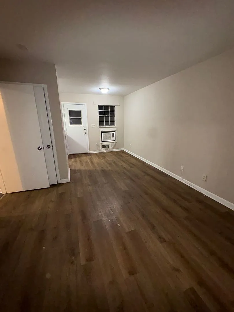 Blankenship Place Apartments — Photo 2