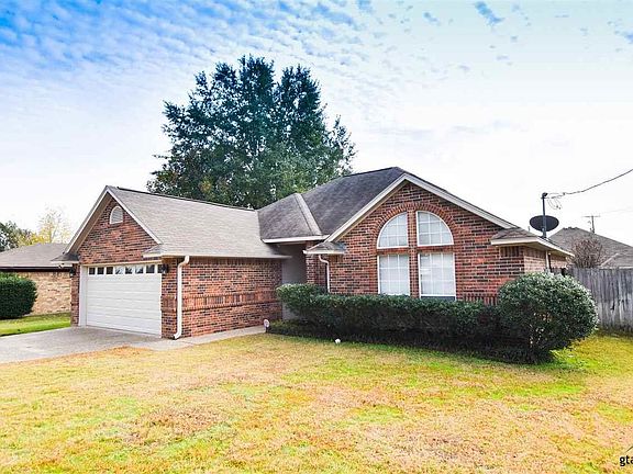 3rd image of 102 Lakeway Dr