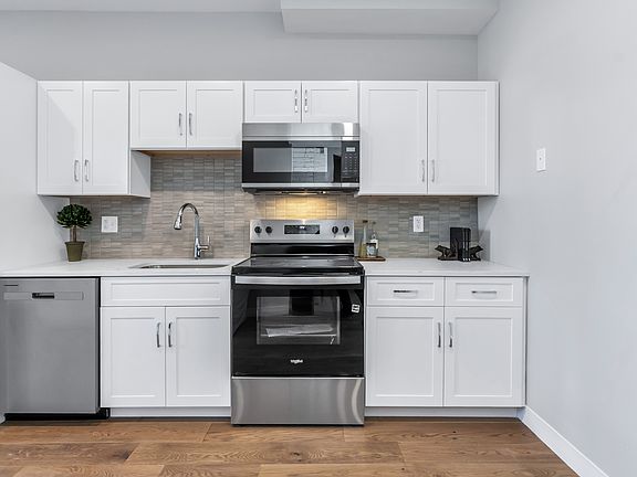 5th image of 200 Merrimack St #305