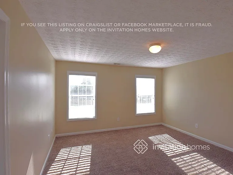 1013 Crown Landing Pkwy — Photo 5