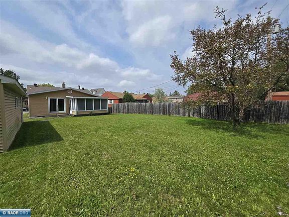 5th image of 5444 Park Dr