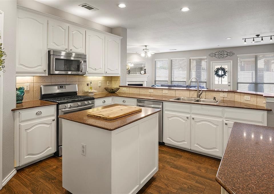 1st image of 3517 Amador Dr