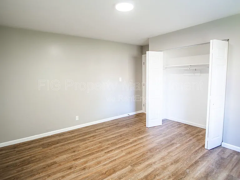 315 N Castle St #4 — Photo 5