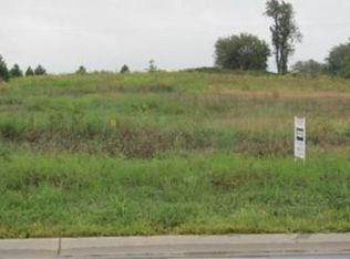 15902 Cattlemont Dr, Basehor, KS 66007