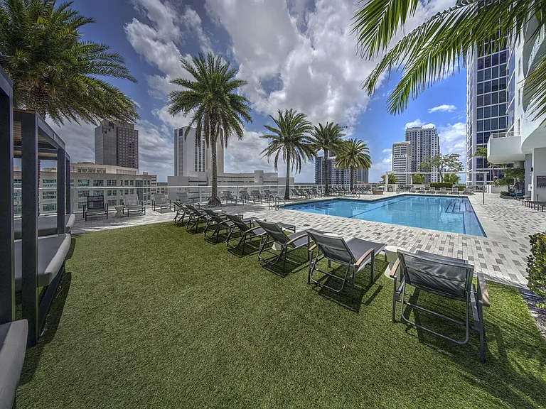 ALLUVION LAS OLAS — Photo 44