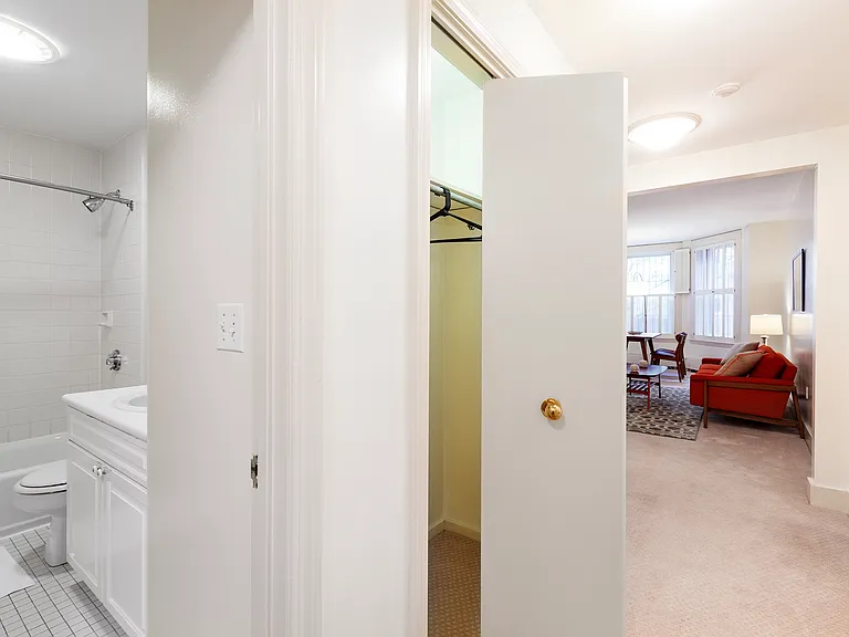 387 Commonwealth Ave — Photo 9