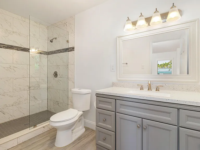 304 Wellesley Dr — Photo 16
