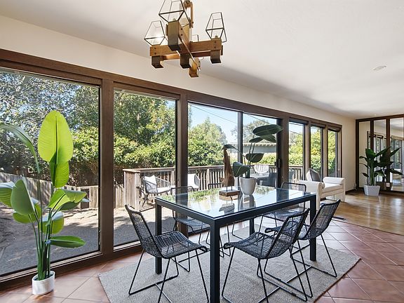 5th image of 13 Del Rey Ct