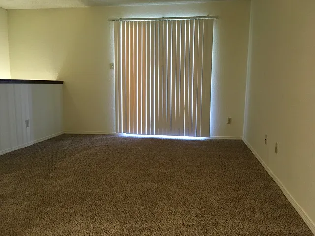 Living Room (upstairs unit)