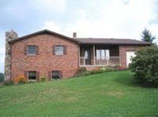 114 Ridgeway Dr, Princeton, WV 24740