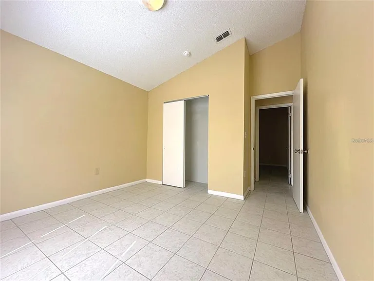 3933 Magnolia Lake Ln — Photo 9