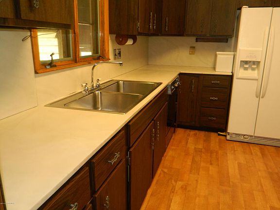 3rd image of 57 Dagobert St