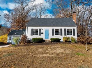 61 Ledgewood Rd, Dedham, MA 02026