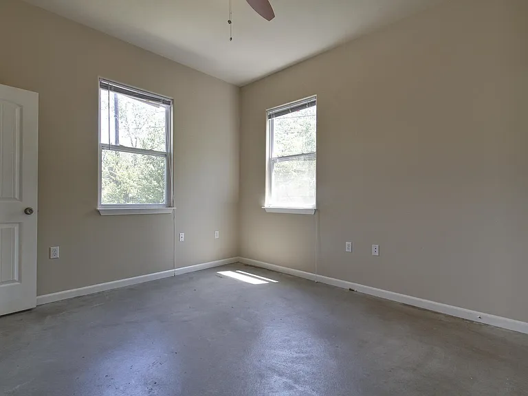 4509 Depew Ave — Photo 18