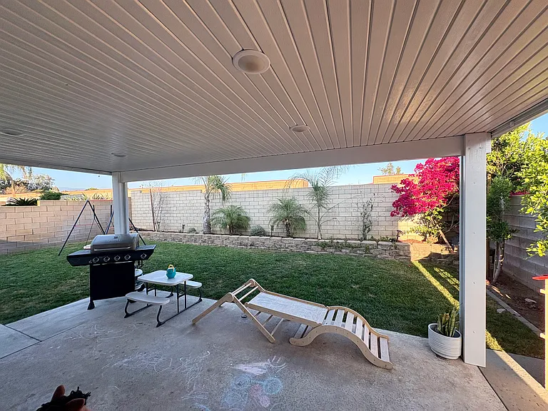 5567 Grand Prix Ct — Photo 3