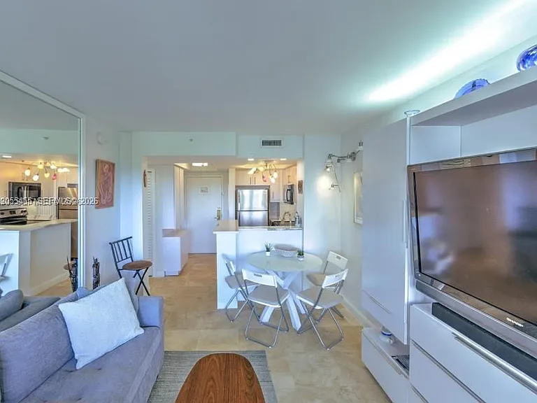 2951 S Bayshore Dr #712 — Photo 4