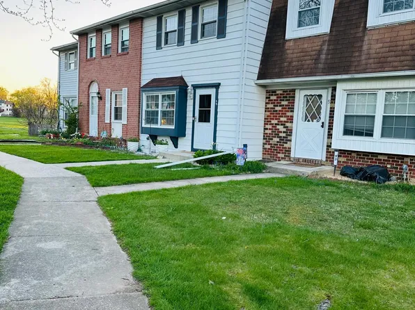 57 King Richard Ct, Rosedale, MD 21237