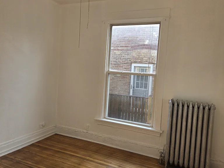 3105 W Augusta Blvd — Photo 2