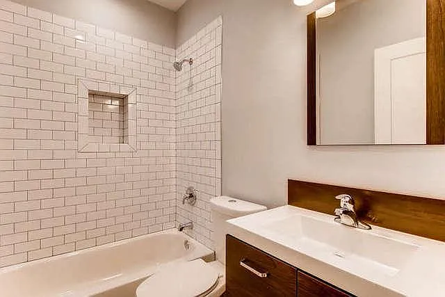 2327 S Sacramento Ave #1 — Photo 6
