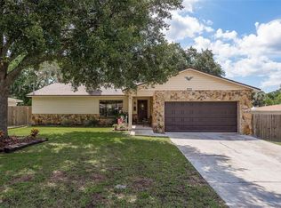 18619 Yocam Ave, Lutz, FL 33549