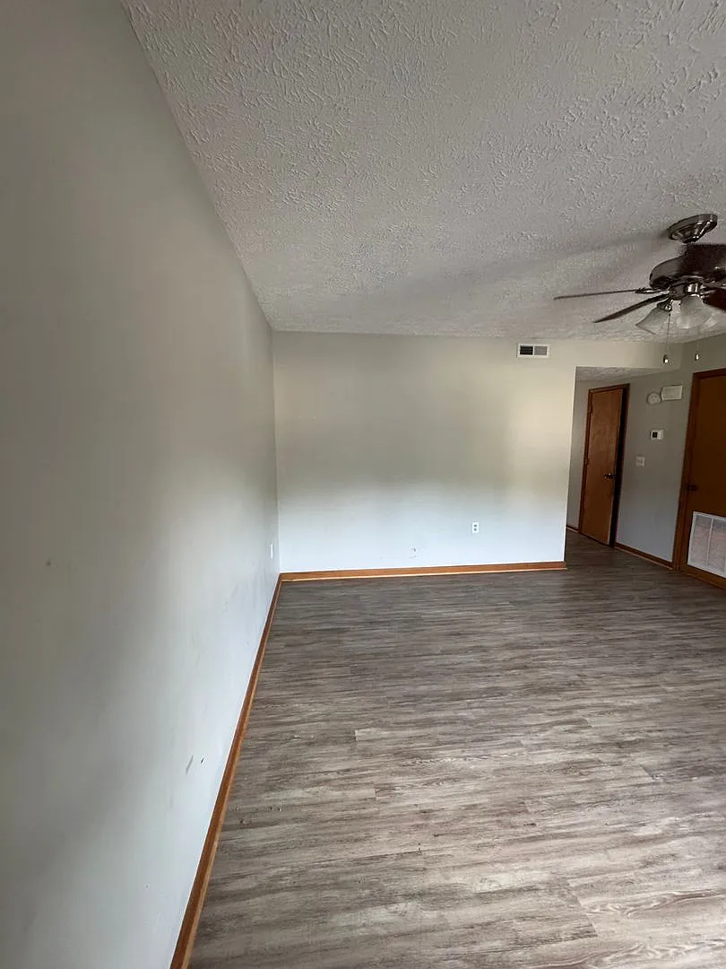 4774 Mayfield Dr #1-4 — Photo 2