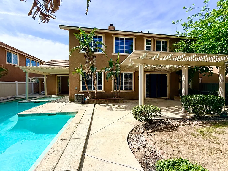12190 Roseville Dr — Photo 23