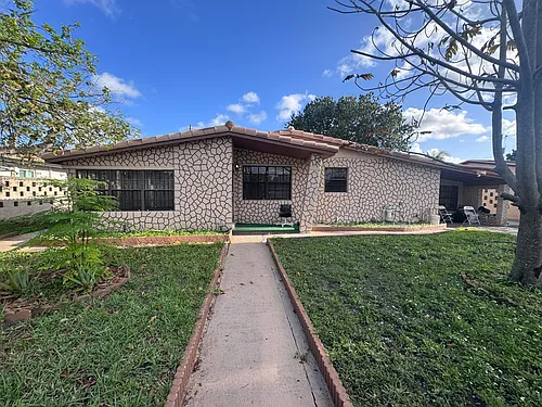 1440 NW 183rd St Photo 1