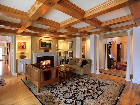 4th image of 7602 Windsbury Cir