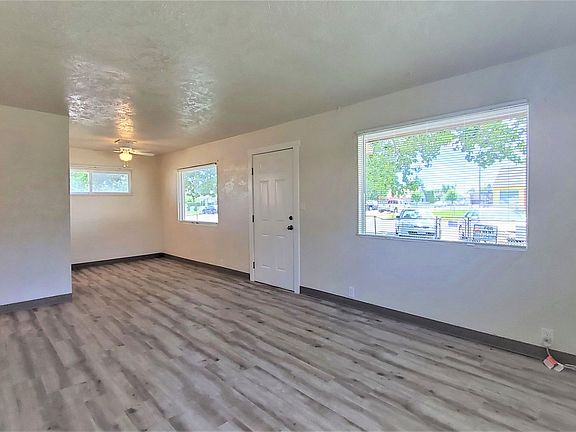3rd image of 1101 W Margaret St #F