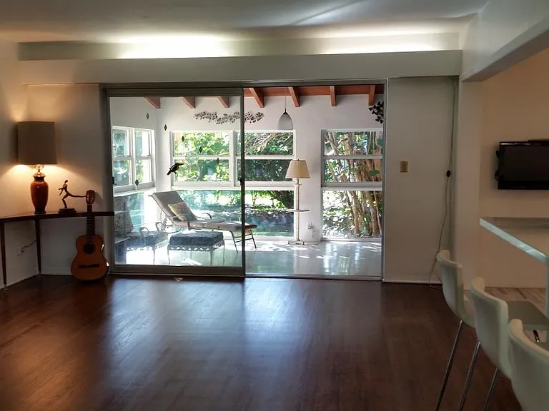 450 Tivoli Ave — Photo 37