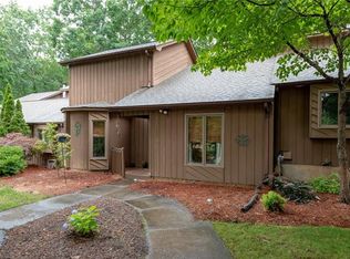 1782 12th St NE, Hickory, NC 28601