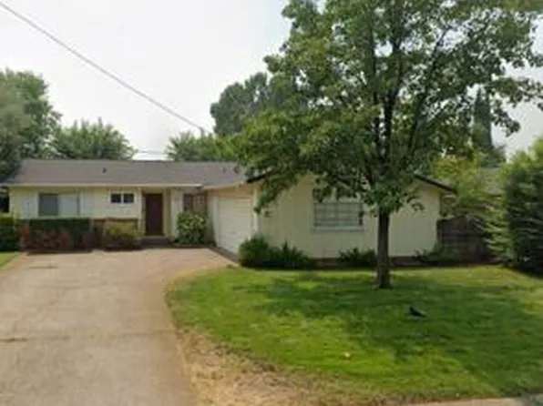 2379 Hawn Ave, Redding, CA 96002