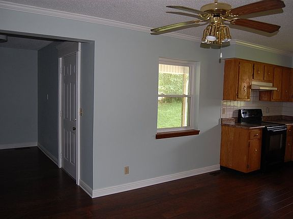5th image of 1820 N 5th St
