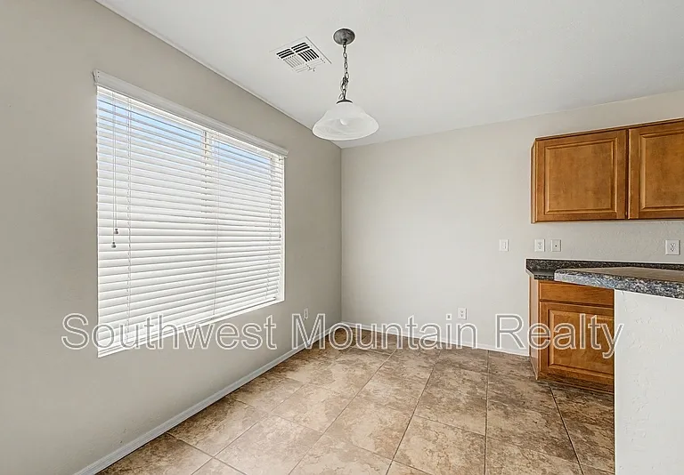 1399 E Saguaro Trl — Photo 7