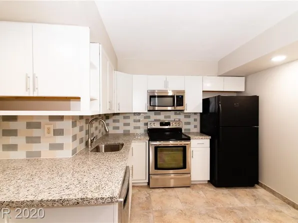 3930 University Center Dr #306, Paradise, NV 89119