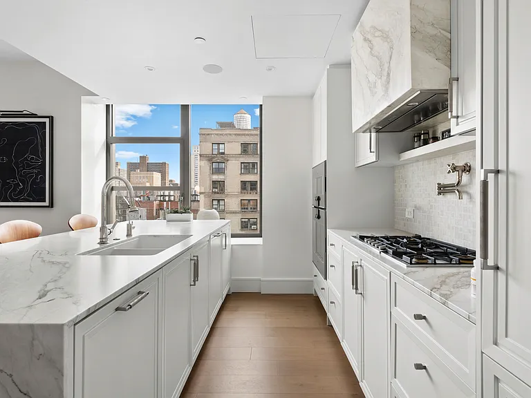 251 W 91st St #11B — Photo 9