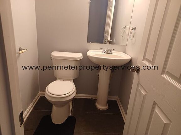 4th image of 1123 Jones Ave NW #B