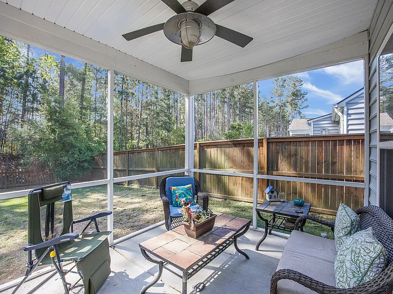 321 Decatur Dr — Photo 25
